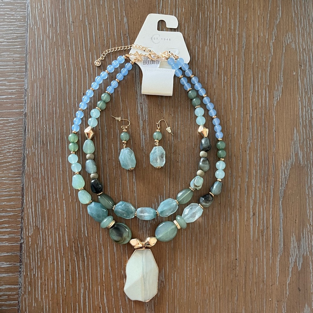 Green Semi Precious Stone Statement Necklace & Earrings Set